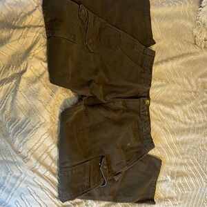 Carhartt Brown Cargo Pants Durable Utility Style